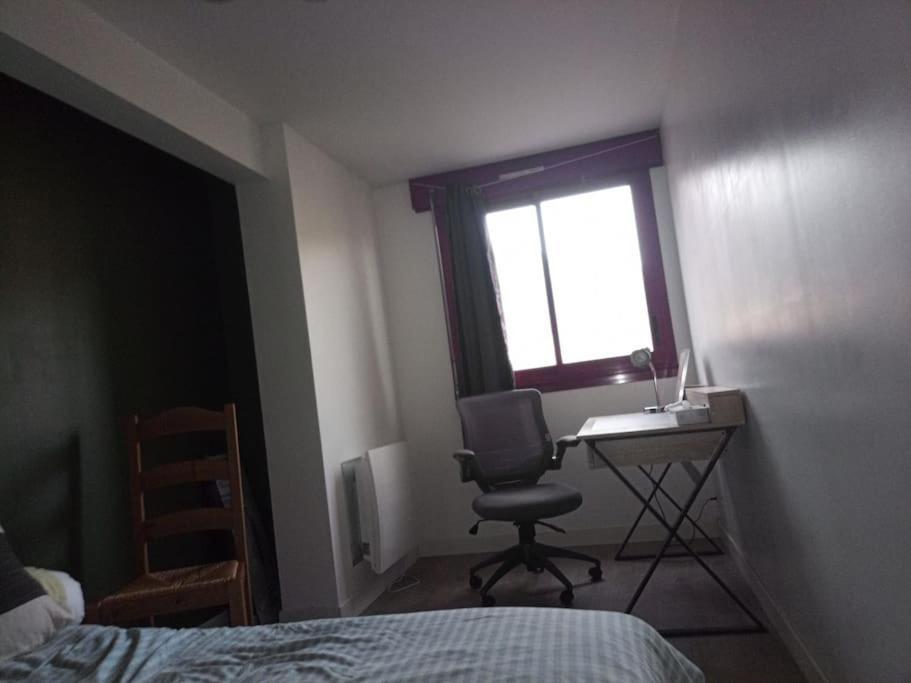 -- Le Refuge, A 50 Metres De La Gare -- Apartment Grenoble Room photo
